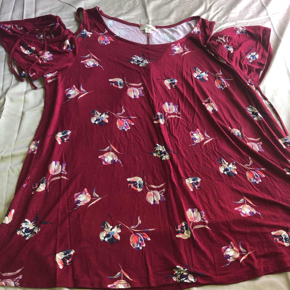 Floral cold shoulder top